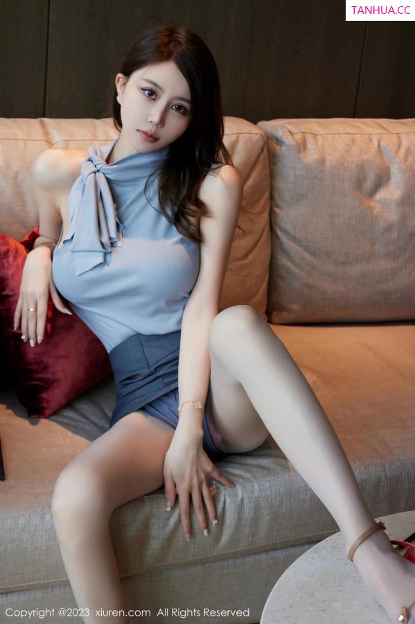 tina_甜仔  [XiuRen]高清写真图 2023.10.09 No.7480 tina_甜仔 美腿丝袜第11张图片